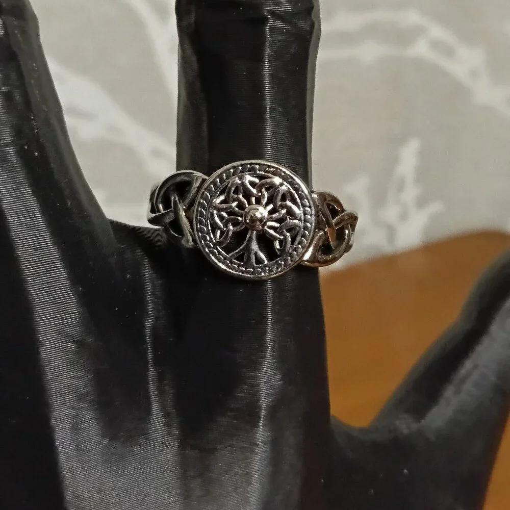 Tree of Life Celtic Knot Wheel Ring in Silver Tone - Picture 1 of 3